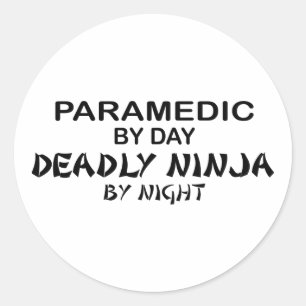 Paramedic Deadly Ninja bij nacht Ronde Sticker
