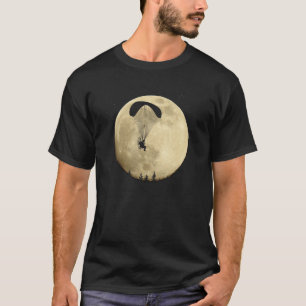 Paramotor met wielaandrijving op volle maan t-shirt