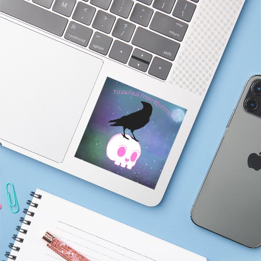 Paranormal Penny Sticker (Laptop met iPhone)
