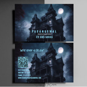 Paranormale onderzoeker achtervolgt huis maan visitekaartje