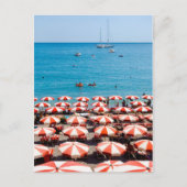 Paraplu's aan de kust van Amalfitan Briefkaart (Voorkant)