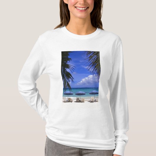 paraplu's op het strand, St. Maarten, Cariben T-shirt (Voorkant)