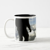 Pararescuemenspringen uit de achterkant van een C- Tweekleurige Koffiemok (Links)