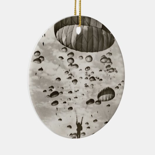  paratrooper in de Sky Keramisch Ornament (Rechts)