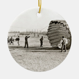 Paratrooper Landing Keramisch Ornament