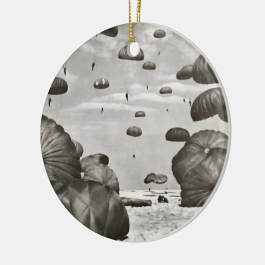 Paratrooper Landing Keramisch Ornament (Links)