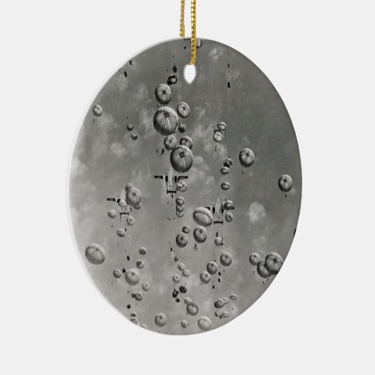 Paratroopers in de Sky Ornament (Rechts)