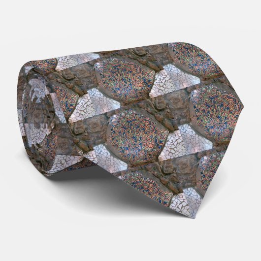 Parc Guell Rainbow Mosaic Stropdas (Opgerold)