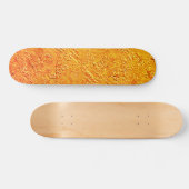 Parede defeituosa com textura amarela e laranja persoonlijk skateboard (Horizontaal)