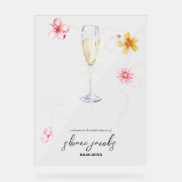 Parel, Bloemblaadjes + Prosecco | Bruidsfeest Welk Acryl Bord