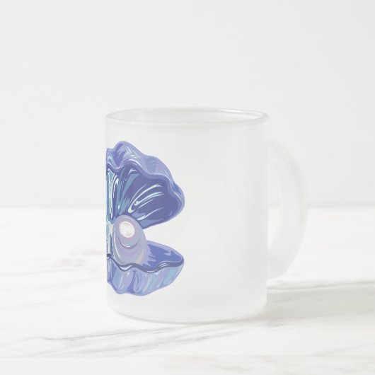 Parel in een zeeschelp matglas koffiemok (Voorkant rechts)