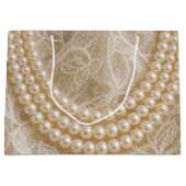 Parelketting op Ivoren Kant Groot Cadeauzakje (Voorkant)