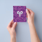 Parels als Aries Sterrenbeeld op Digitale Camo Flyer (Hand)
