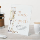 Parels en Prosecco Time Capsule Vrijgezellenfeest Reclamebord Met Voetstuk (Insitu)