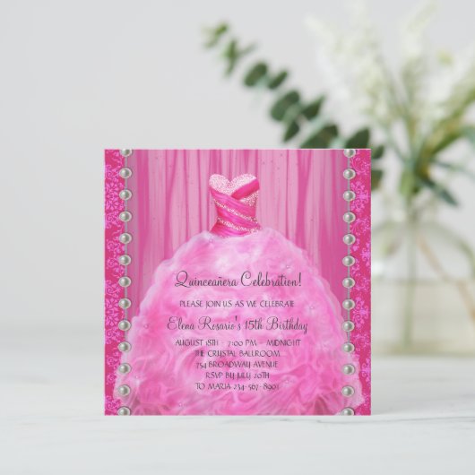 Parels hete roze Quinceanera uitnodiging (Staand voorkant)