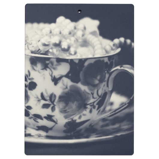 Parels in Tea Cup  Modern Glam Gepersonaliseerd Klembord (Achterkant)