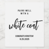 Paren goed met een witte jas ceremonie vieren wijn etiket (Enkel label)
