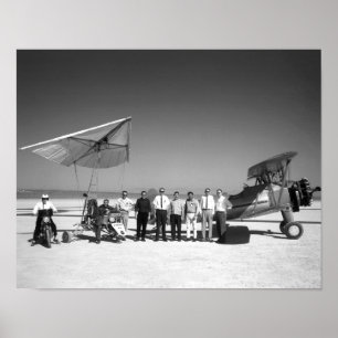 Paresev 1-A en sleepvliegtuig met bemanning en pil Poster