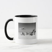 Paresev 1-A op Lakebed met sleepvliegtuig Mok (Links)