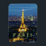 Parijs bij nacht - Eiffeltoren magneet<br><div class="desc">Flexibele vinylmagneet met luchtfotografie 's nachts met een panoramisch uitzicht van de Parijse skyline met de Eiffeltoren en stadslichten.</div>