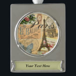 Parijs Frankrijk Vintage Reizen Kleurrijk Kunstwer Verzilverd Banner Ornament<br><div class="desc">Parijs Frankrijk - Deze prachtige reiscollage heeft alles om van te houden in Parijs. De collage van Parijs is het perfecte geschenk voor reizigers naar Europese bestemmingen, en Europese steden zoals Parijs, Frankrijk zijn waar mensen iconische Franse dingen kunnen verkennen. Deze Parijse reiscollage heeft veel oude parijse belettering en parijse...</div>