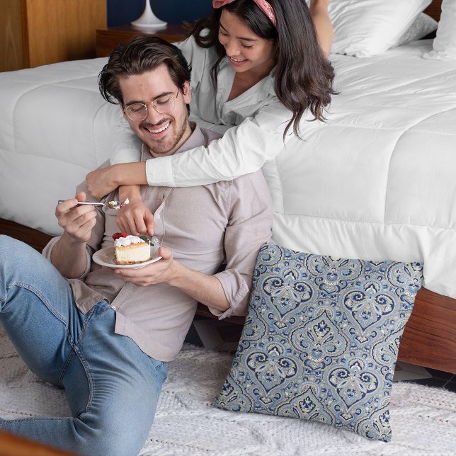 Paris Paisley Indigo Kussen (Creator heeft geüpload)