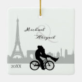 Paris Skyline Eiffel Tower Couple Love Kerstmis Keramisch Ornament (Achterkant)