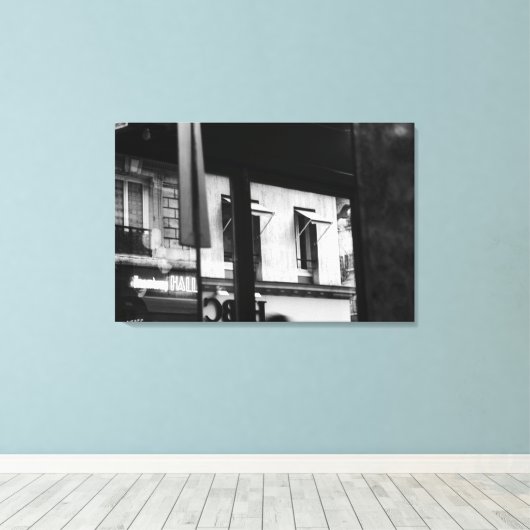 Parisian Atmopshere Windows en Reflections Canvas (Insitu (Houten vloer))