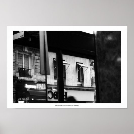 Parisian Atmosphere Windows en Reflections Poster (Voorkant)