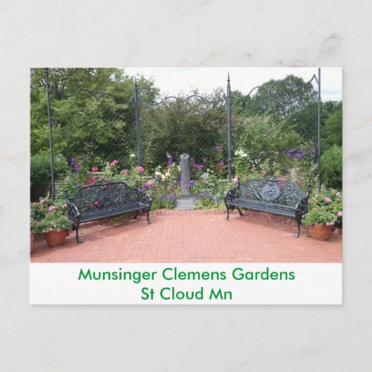 Park Benches in Munsinger Clemens Gardens Briefkaart (Voorkant)