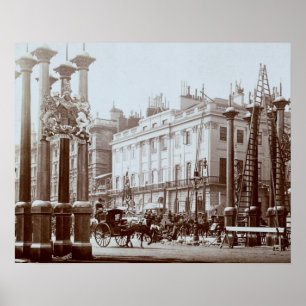 Park Lane wordt gedecoreerd voor de koningin Victo Poster