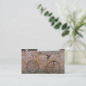 Parkeerfiets en een Brick Wall Small Photo Card Visitekaartje (Staand voorkant)