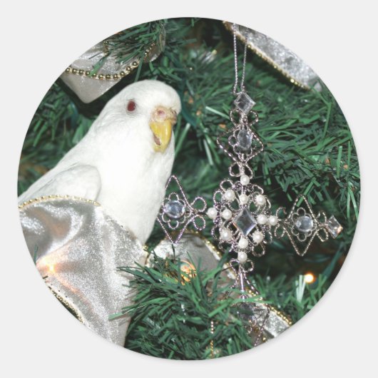 Parkiet in een kerstboom ronde sticker (Voorkant)