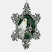 Parkiet in een kerstboom tin sneeuwvlok ornament (Links)