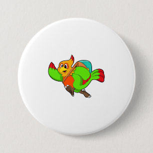 Parrot als wandelaar met rugzak ronde button 7,6 cm