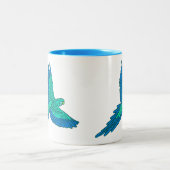 Parrot in vlucht, Aqua en Cobalt Blue Tweekleurige Koffiemok (Center)