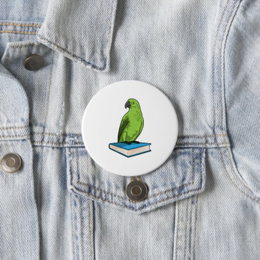 Parrot met Boek Ronde Button 7,6 Cm (In situ)