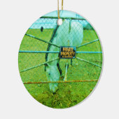 Particuliere eigendom, paarden keramisch ornament (Links)