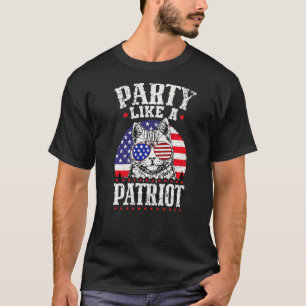 Partij als een Amerikaanse patriotkat op 4 juli T-shirt