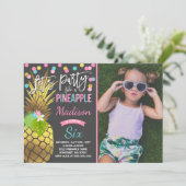 Partij als een anananasdaguitnodiging kaart (Staand voorkant)