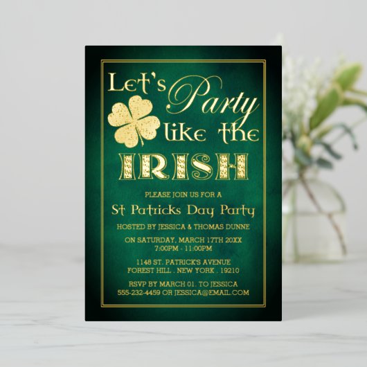 Partij zoals de Ierse St. Patrick's Day Party Real Folie Uitnodiging (Staand Voorkant)