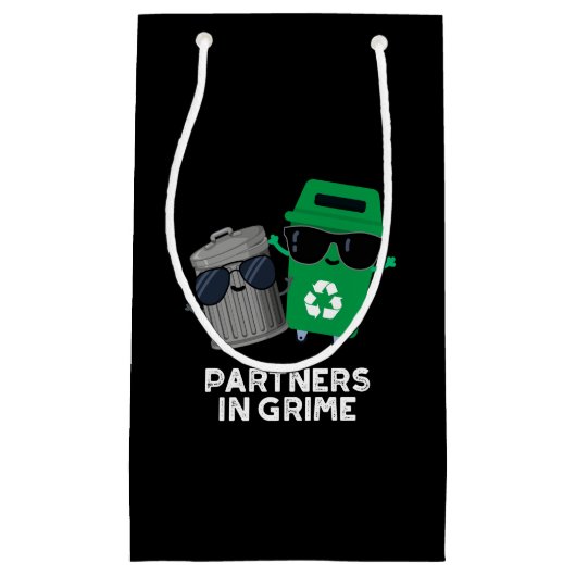 Partners in Grime Funny Trash Pun Dark BG Klein Cadeauzakje (Voorkant)