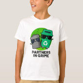 Partners in Grime Funny Trash Pun T-shirt (Voorkant)
