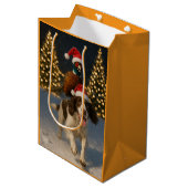Partridge riding yellow labrador Christmas card Medium Cadeauzakje (Voorkant Gekanteld)