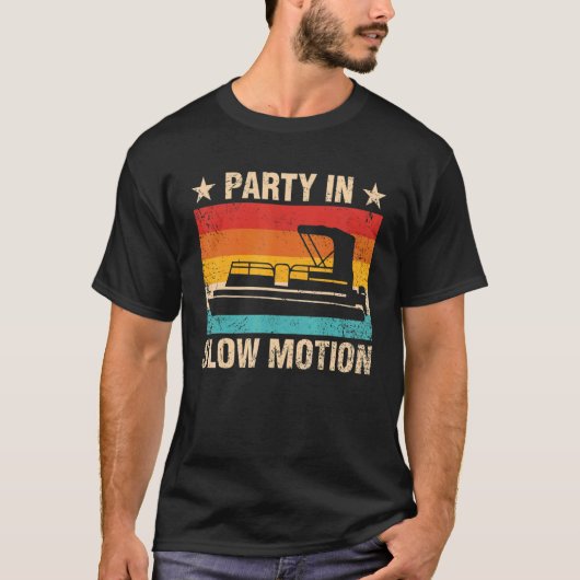 Party In Slow Motion Pontoon Boat   Boa T-shirt (Voorkant)