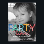 Party Time Photo Birthday Uitnodiging<br><div class="desc">Personaliseer deze frisse en moderne verjaardagsuitnodiging met uw favoriete foto! Meer kleuren beschikbaar op berryberrysweet.com com</div>