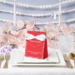 Party Treat Favoriet Box Bedankdoosjes<br><div class="desc">Deze partij gunst box wordt getoond in een elegante rode en witte kleur. Pas dit item aan en wijzig de voorbeeldtekst in de jouwe. Tip: Voeg gewoon je geweldige lekkernijen toe en voeg wat feestelijk lint toe.</div>