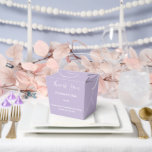 Party Treat Favoriet Box Bedankdoosjes<br><div class="desc">Deze partij gunst doos wordt getoond in een elegante lavendel kleur. Pas dit item aan en wijzig de voorbeeldtekst in de jouwe. Tip: Voeg gewoon je geweldige lekkernijen toe en voeg wat feestelijk lint toe.</div>