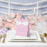 Party Treat Favoriet Box Bedankdoosjes<br><div class="desc">Deze partij gunst box wordt getoond in een elegante mauve en witte kleur. Pas dit item aan en wijzig de voorbeeldtekst in de jouwe. Tip: Voeg gewoon je geweldige lekkernijen toe en voeg wat feestelijk lint toe.</div>