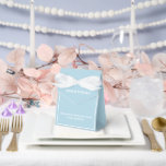 Party Treat Favoriet Box Bedankdoosjes<br><div class="desc">Deze partij gunst box wordt getoond in een elegante blauwe mist en witte kleur. Pas dit item aan en wijzig de voorbeeldtekst in de jouwe. Tip: Voeg gewoon je geweldige lekkernijen toe en voeg wat feestelijk lint toe.</div>